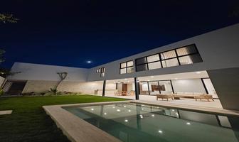 Foto de inmueble en , Col. Xcanatún C.P. 97302, Mérida