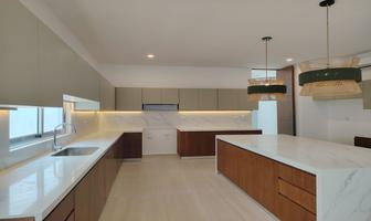 Foto de inmueble en calle 21, Col. Xcanatún C.P. 97302, Mérida