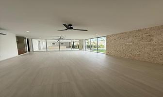Foto de inmueble en calle 24, Col. Xcanatún C.P. 97302, Mérida