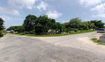 Foto de inmueble en calle 15, Col. Yaxche C.P. 97556, Izamal