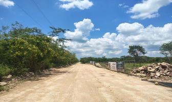 Foto de inmueble en calle 1, Col. Yaxkukul C.P. 97348, Yaxkukul