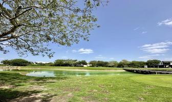 Foto de inmueble en Av. Paseo del Jaguar, Col. Yucatán Country Club C.P. 97308, Mérida