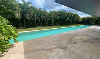 Foto de inmueble en , Col. Yucatán Country Club C.P. 97308, Mérida