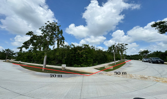 Foto de inmueble en , Col. Yucatán Country Club C.P. 97308, Mérida