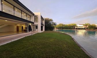 Foto de inmueble en , Col. Yucatán Country Club C.P. 97308, Mérida
