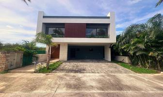 Foto de inmueble en .Paseos Country, Col. Yucatán Country Club C.P. 97308, Mérida