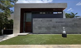 Foto de inmueble en XPOKIN, Col. Yucatán Country Club C.P. 97308, Mérida