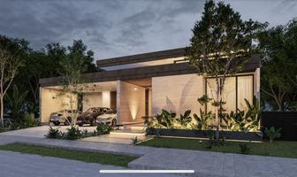 Foto de inmueble en XTACAY, Col. Yucatán Country Club C.P. 97308, Mérida