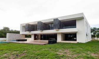 Foto de inmueble en calle 46, Col. Yucatán Country Club C.P. 97308, Mérida