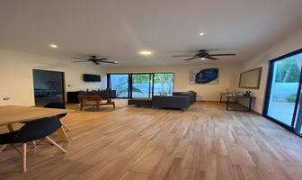 Foto de inmueble en calle 92, Col. Yucatán Country Club C.P. 97308, Mérida