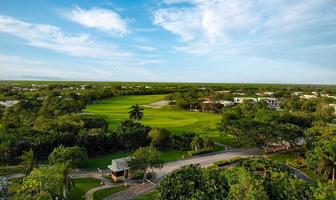 Foto de inmueble en calle PJ, Col. Yucatán Country Club C.P. 97308, Mérida
