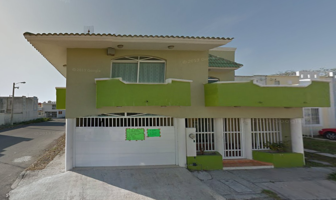 Foto de inmueble en Playa de Pacana 108 #108, Col. Lagos de Puente Moreno C.P. 94274, Medellín de Bravo