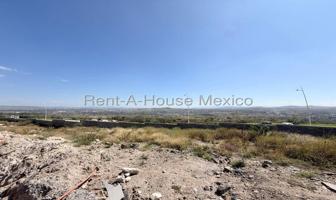 Foto de inmueble en Paseos de Zakia Pte., 76269 Santiago de Querétaro, Qro., Col. Zakia C.P. 76269, El Marqués