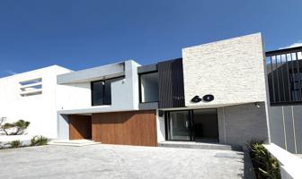 Foto de inmueble en Punta Altozano, 58350 Mich., Col. Paseo de los Canarios C.P. 58350, Morelia