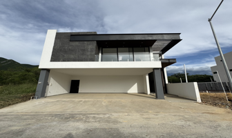 Foto de inmueble en P.º de las Parras, El Yerbaniz, 67300 Santiago, N.L., Col. Los Rodriguez C.P. 67300, Santiago