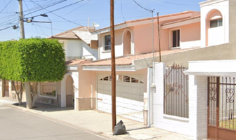 Foto de inmueble en P.º de los Calvos 439, La Rosita, Amp la Rosita, 27258 Torreón, Coah. #439, Col. Ampliación la Rosita C.P. 27258, Torreón