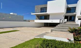 Foto de inmueble en Av. Vuelo de las Grullas, 45645 Tlajomulco de Zúñiga, Jal., Col. Los Manzanos C.P. 45645, Tlajomulco de Zúñiga