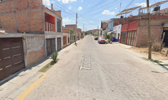 Foto de inmueble en Tulipán, Bugambilias, Lagos de Moreno, Jal. #00Int. 00, Col. Lagos de Moreno Centro C.P. 47400, Lagos de Moreno