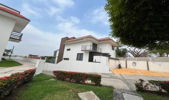 Foto de inmueble en Paraiso del Estero #s/n, Col. Paraíso del Estero (La Burbuja) C.P. 95264, Alvarado