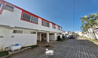 Foto de inmueble en Acapulco de Juarez, Col. Llano Largo C.P. 39906, Acapulco de Juárez