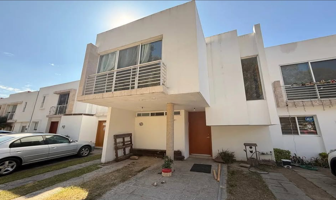 Foto de inmueble en Blvd. la Loma 1000, La loma residencial, 45645 Tlajomulco de Zúñiga, Jal. #1000Int. NID 61433608972, Col. Naturezza C.P. 45645, Tlajomulco de Zúñiga