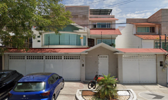 Foto de inmueble en Circuito Medicos 86 #86, Col. Ciudad Satélite C.P. 53100, Naucalpan de Juárez