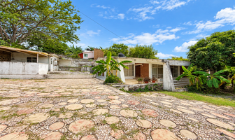 Foto de inmueble en Altos de Oaxtepec, Col. Altos de Oaxtepec C.P. 62738, Yautepec