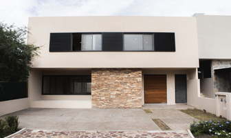 Foto de inmueble en altozano, Col. Altozano el Nuevo Querétaro C.P. 76237, Querétaro