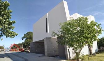 Foto de inmueble en  , Col. Amorada Privada Residencial C.P. 67300, Santiago