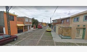 Foto de inmueble en ANDADOR BERNARDO COBOS, Col. San Isidro C.P. 76803, San Juan del Río