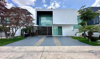 Foto de inmueble en Avenida Adolfo López Mateos Sur #555, Col. San Agustin C.P. 45645, Tlajomulco de Zúñiga