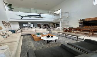 Foto de inmueble en Av. Camarón Sábalo, Col. Zona Dorada C.P. 82110, Mazatlán
