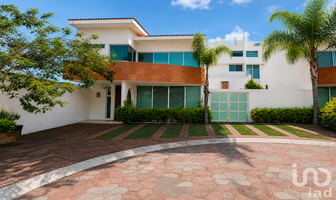 Foto de inmueble en AV. CAMINO REAL #1074, Col. Bahamas C.P. 76905, Corregidora