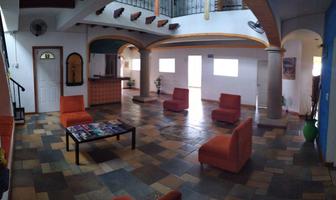 Foto de inmueble en Av de la Luna, Col. Cancún Centro C.P. 77500, Benito Juárez