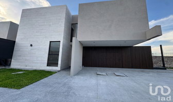 Foto de inmueble en Avenida de los Santos #1144, Col. El Campanario C.P. 76146, Querétaro