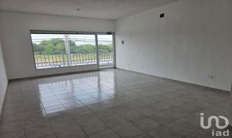Foto de inmueble en Av.Del Colector #3049, Col. Paseo de las Flores C.P. 66643, Apodaca