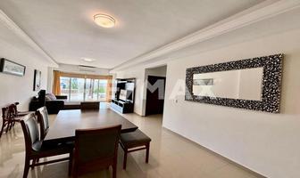 Foto de inmueble en AV. DEL DELFIN, Col. Marina Mazatlán C.P. 82103, Mazatlán