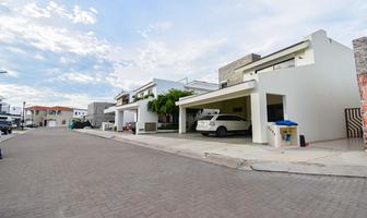 Foto de inmueble en Av. del Palmar, Col. Marina Mazatlán C.P. 82103, Mazatlán