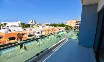 Foto de inmueble en AV DEL TIBURON, Col. Sábalo Country Club C.P. 82100, Mazatlán