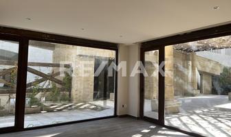 Foto de inmueble en Av. Doctor Jiménez Cantú, Col. Hacienda de Valle Escondido C.P. 52937, Atizapán de Zaragoza