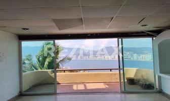 Foto de inmueble en AV ESCENICA, Col. Playa Guitarrón C.P. 39880, Acapulco de Juárez
