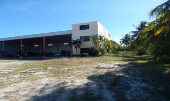 Foto de inmueble en Av Isla de Tris x Calle Angela Peralta, Col. Pedro Sainz de Baranda C.P. 24195, Carmen