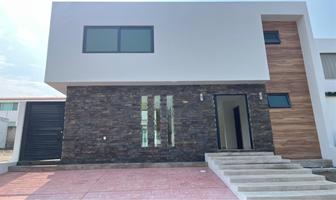 Foto de inmueble en Av. López Mateos Sur #-, Col. El Alcázar (Casa Fuerte) C.P. 45645, Tlajomulco de Zúñiga