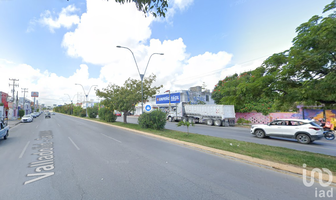 Foto de inmueble en Av Lopez Portillo #476, Col. Supermanzana 72 C.P. 77510, Benito Juárez
