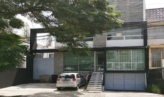 Foto de inmueble en Avenida Miguel Hidalgo y Costilla #2091, Col. Arcos Vallarta C.P. 44130, Guadalajara