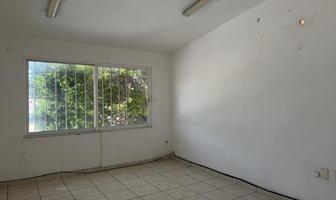 Foto de inmueble en Avenida Nardos, Col. Maderas C.P. 24154, Carmen