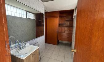 Foto de inmueble en Av Niños Heroes, Col. Jardines del Bosque Norte C.P. 44520, Guadalajara