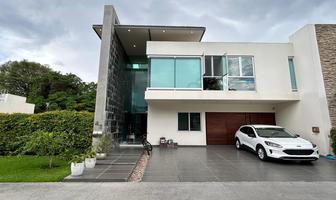 Foto de inmueble en Av Paseo Solares, Col. Solares C.P. 45019, Zapopan
