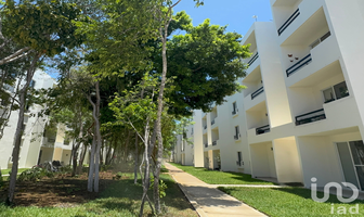 Foto de inmueble en Av. Petempich, Col. Selva Residences C.P. 77725, Solidaridad