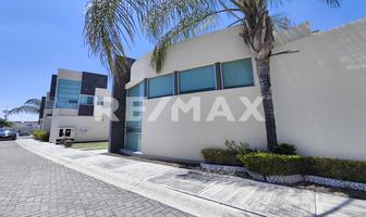 Foto de inmueble en Av. Sata Rosa, Col. Juriquilla Santa Fe C.P. 76230, Querétaro